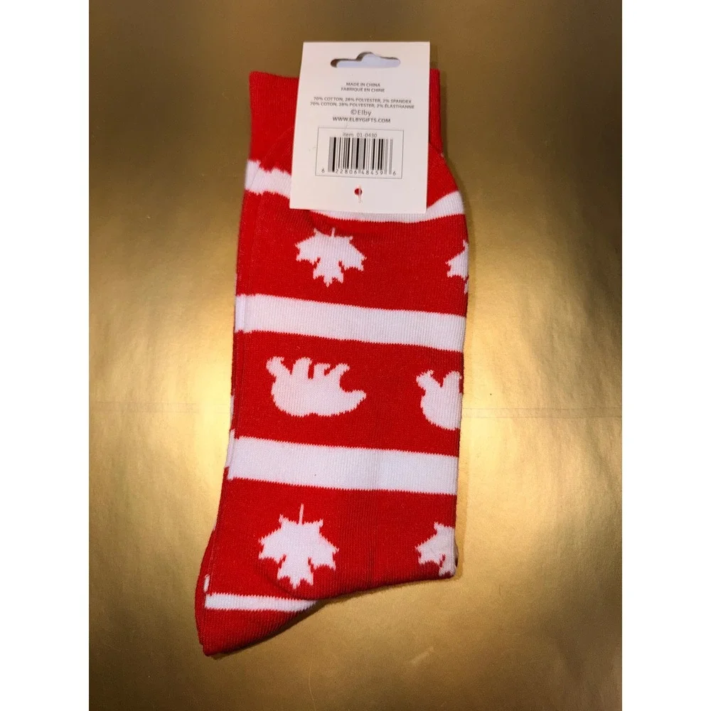 Chuck The Canuck Canada Socks Red White Polar Bear Maple Leaf‎ Crew 01-0430 NEW